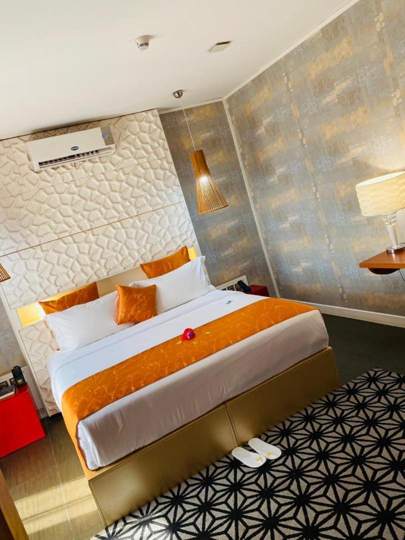Boun'S Hotel Яунде Экстерьер фото