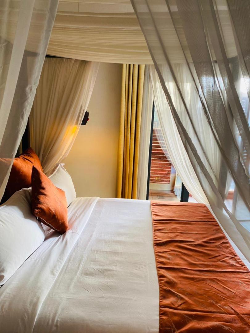 Boun'S Hotel Яунде Экстерьер фото